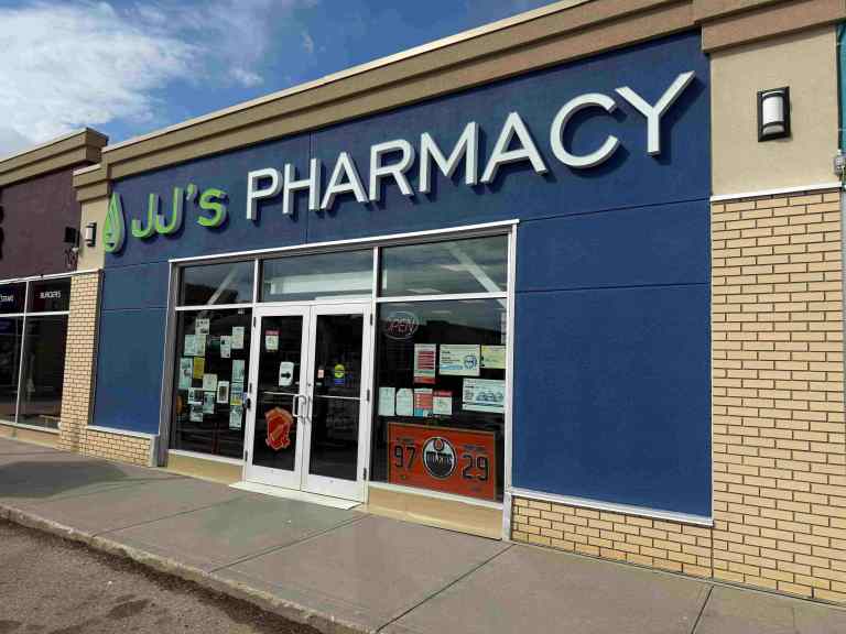 JJs Pharmacy Vegreville 768x576